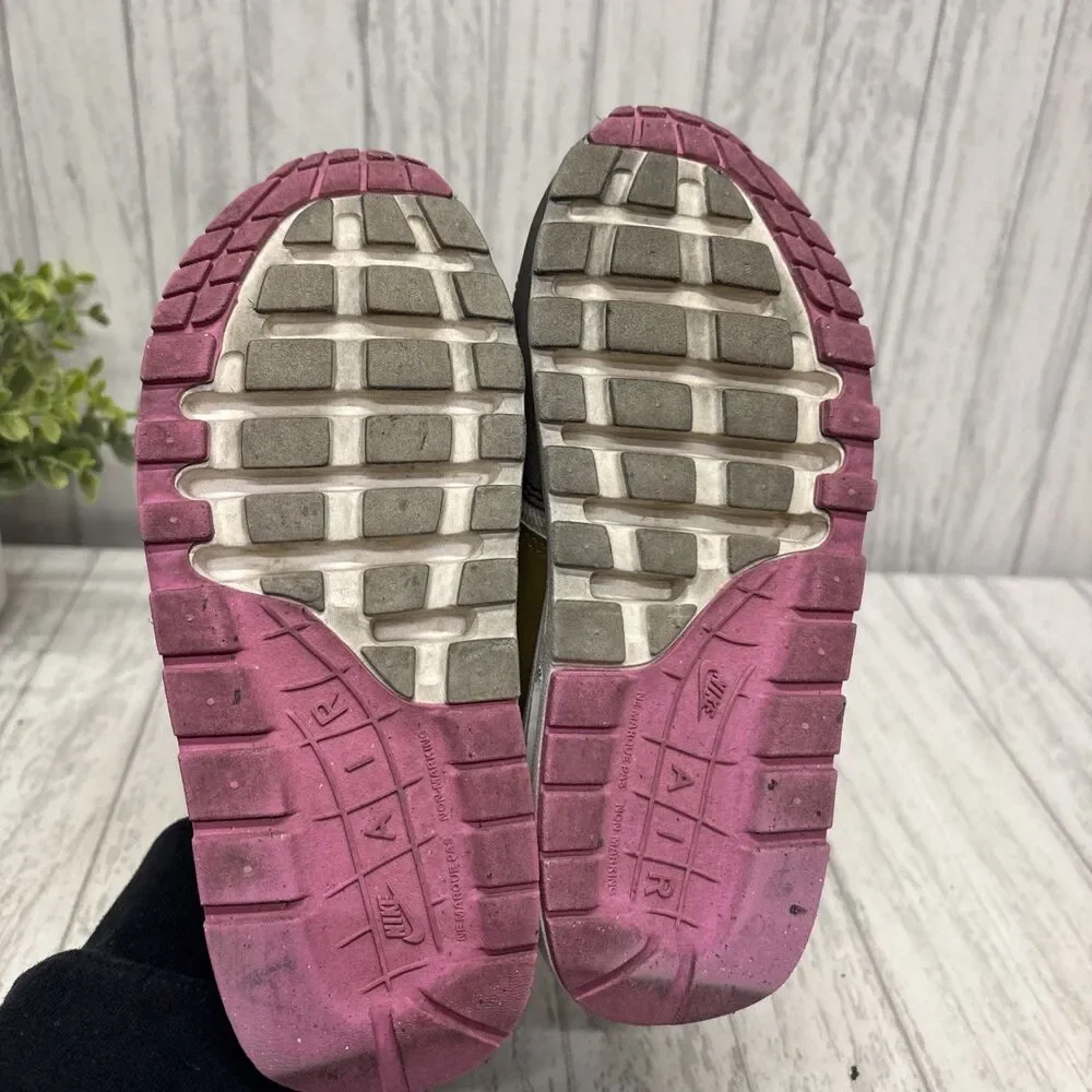 Girls Size 1 Nike Air Max Sneakers